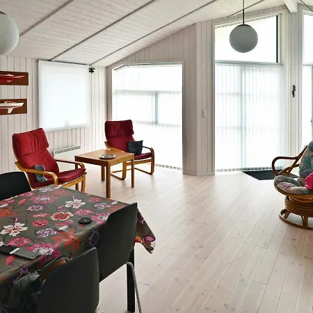 Tatil Evi Three-bedroom Holiday In Fredericia