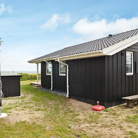 Three-bedroom Holiday In *